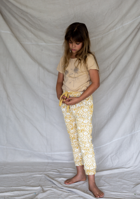 Ziggy Tee - Canvas with Milo Sunflower